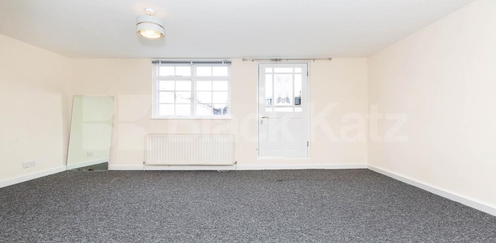 Spacious three double bedroom property in the heart of Camden Camden High Street, Camden